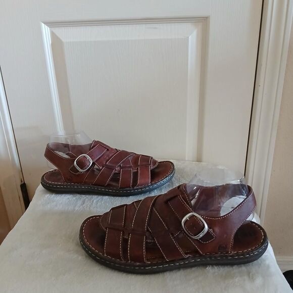 Born Cedro Brown Leather Woven Fisherman Sandals Contrast Stitch Buckle 10 Y2K main image 4